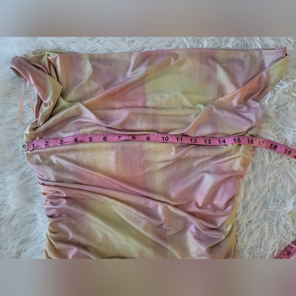 NWT Zara Plunging Neckline Top size large - Picture 4 of 6